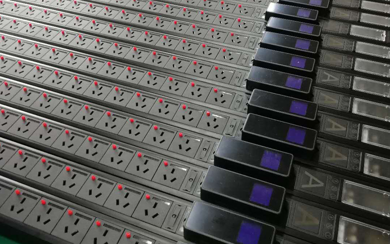 帶防脫扣PDU插座 國(guó)標(biāo)10A 16A 電壓電流表 32A接線盒 