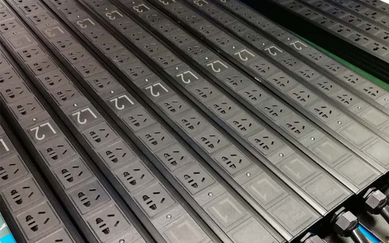 三相PDU插座 12位機柜PDU插座 新國標5孔 