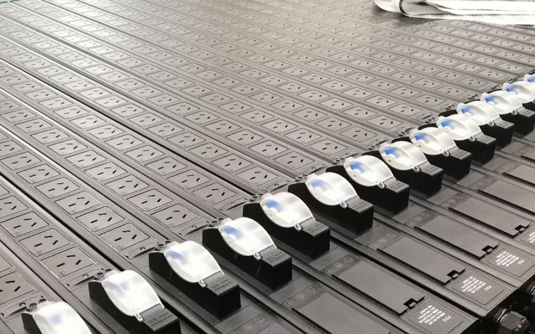 32A  16位國標三扁10A 4位國標三扁16A 帶空開 無線 機柜PDU插座